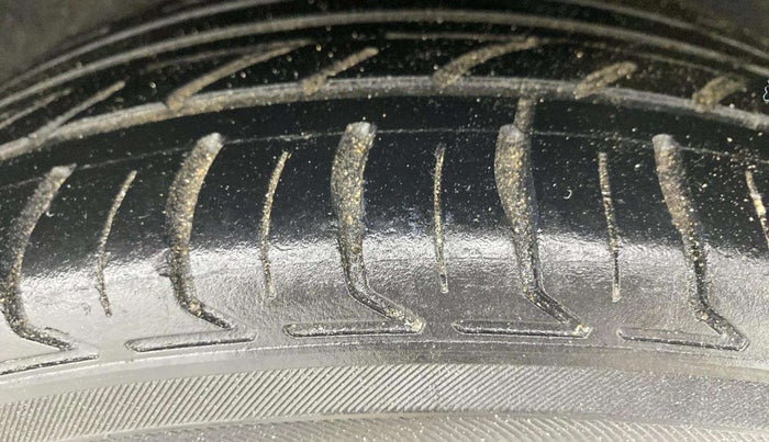 2016 Maruti Baleno ZETA CVT PETROL 1.2, Petrol, Automatic, 83,359 km, Left Rear Tyre Tread