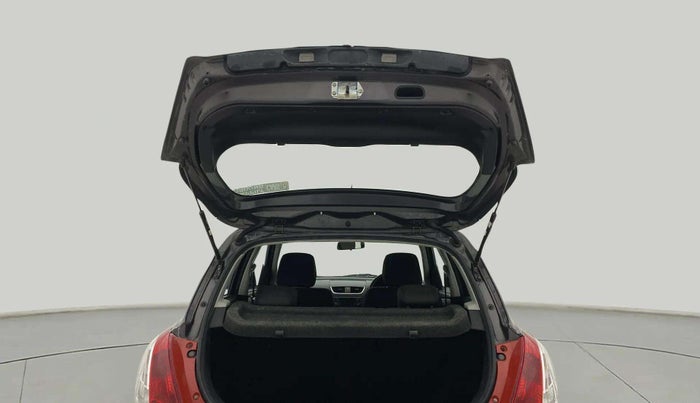 2015 Maruti Swift VXI, Petrol, Manual, 38,351 km, Boot Door Open