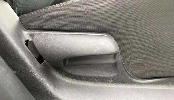 2015 Maruti Swift VXI, Petrol, Manual, 38,351 km, Driver Side Adjustment Panel