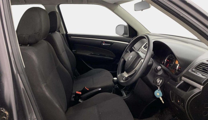 2015 Maruti Swift VXI, Petrol, Manual, 38,351 km, Right Side Front Door Cabin