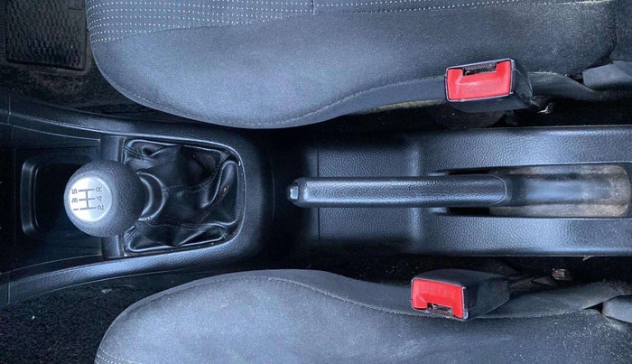 2016 Maruti Swift LXI (O), Petrol, Manual, 97,296 km, Gear Lever