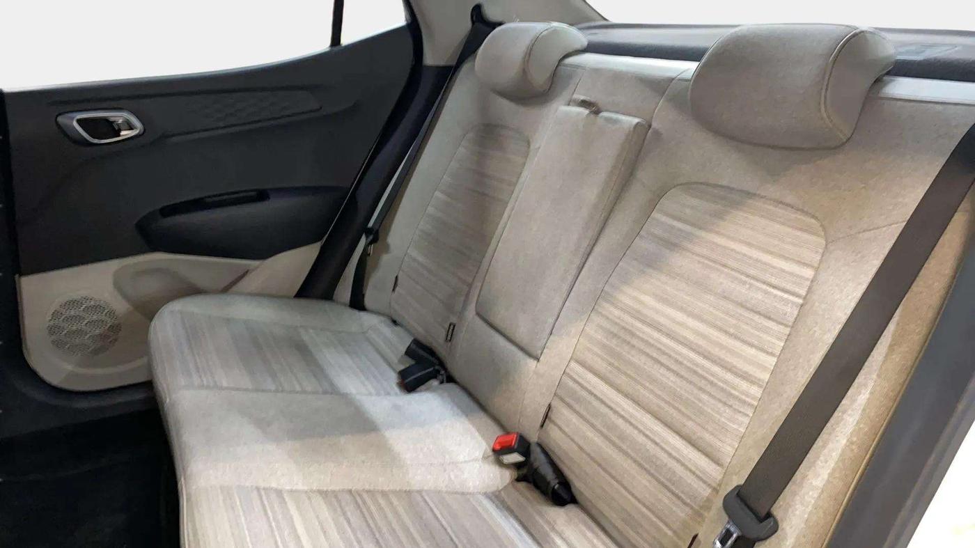 2021 Hyundai AURA SX 1.2, Petrol, Manual, 37,463 km, Right Side Rear Door Cabin