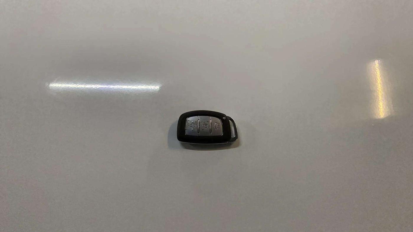 2021 Hyundai AURA SX 1.2, Petrol, Manual, 37,463 km, Key Close Up