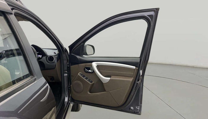 2018 Renault Duster 110 PS RXZ DIESEL, Diesel, Manual, 71,235 km, RHS Front Door