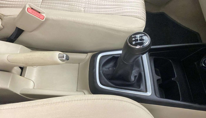 2022 Maruti Dzire ZXI CNG, CNG, Manual, 56,330 km, Gear Lever