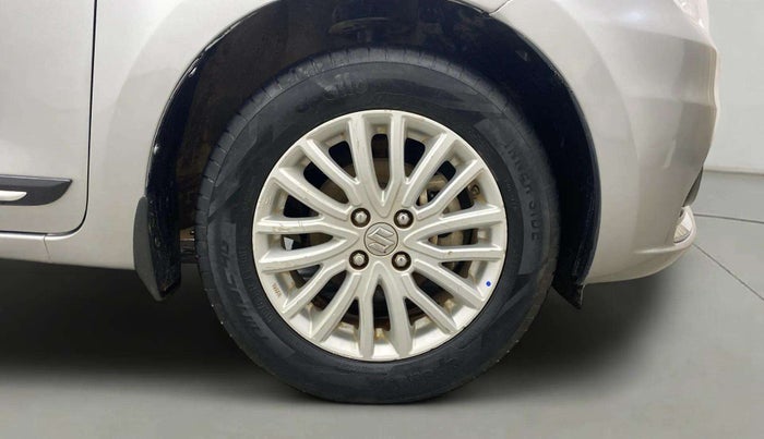 2022 Maruti Dzire ZXI CNG, CNG, Manual, 56,330 km, Right Front Wheel