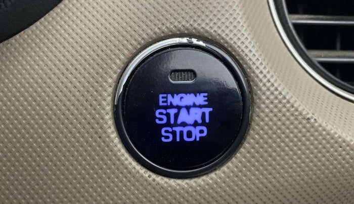 2018 Hyundai Grand i10 ASTA 1.2 KAPPA VTVT, Petrol, Manual, 39,385 km, Keyless Start/ Stop Button