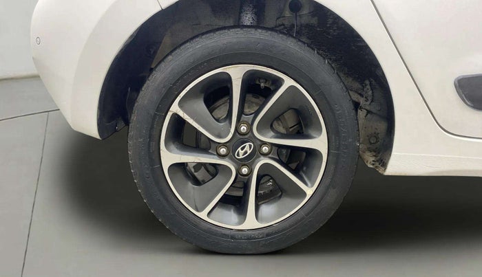 2018 Hyundai Grand i10 ASTA 1.2 KAPPA VTVT, Petrol, Manual, 39,385 km, Right Rear Wheel