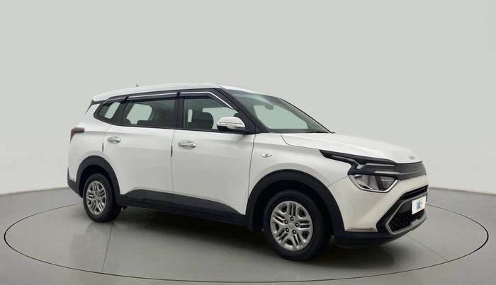 2023 KIA CARENS PREMIUM 1.4 PETROL 7 STR, Petrol, Manual, 39,689 km, Right Front Diagonal