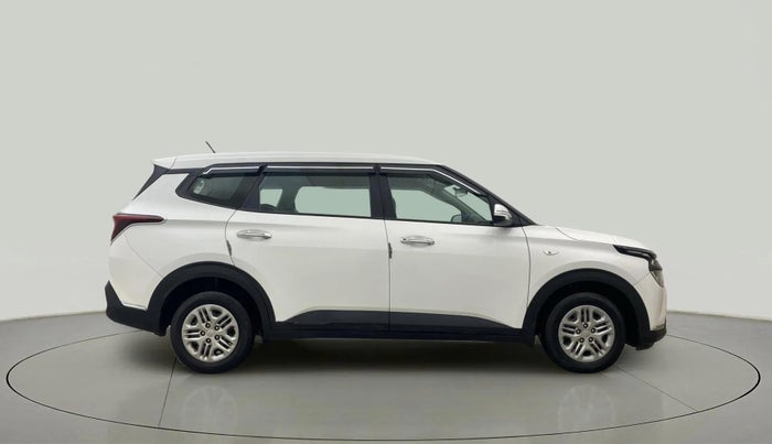 2023 KIA CARENS PREMIUM 1.4 PETROL 7 STR, Petrol, Manual, 39,689 km, Right Side View