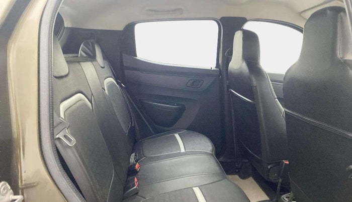 2021 Renault Kwid RXT 1.0 AMT (O), Petrol, Automatic, 11,800 km, Right Side Rear Door Cabin