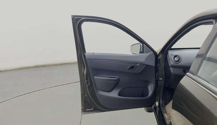 2021 Renault Kwid RXT 1.0 AMT (O), Petrol, Automatic, 11,800 km, LHS Front Door