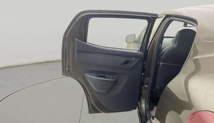 2021 Renault Kwid RXT 1.0 AMT (O), Petrol, Automatic, 11,800 km, LHS Rear Door