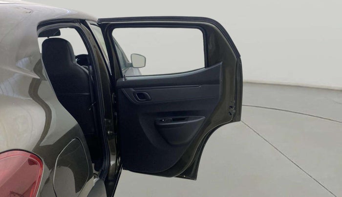 2021 Renault Kwid RXT 1.0 AMT (O), Petrol, Automatic, 11,800 km, RHS Rear Door
