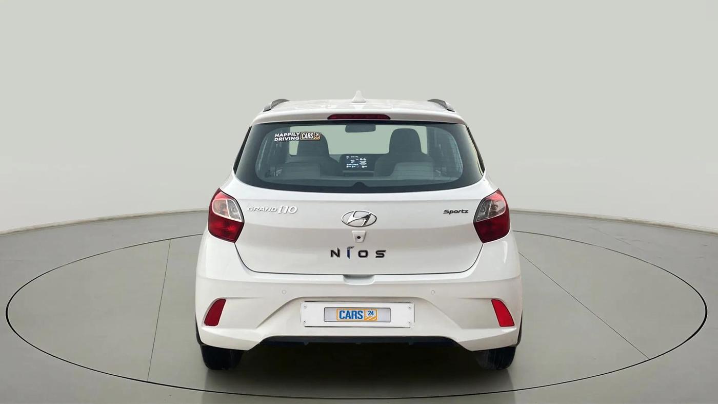 2022 Hyundai GRAND I10 NIOS SPORTZ 1.2 KAPPA VTVT, Petrol, Manual, 74,317 km, Back/Rear