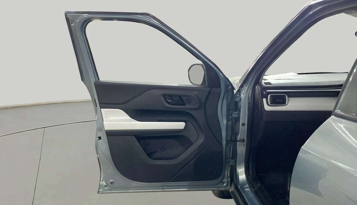2023 Tata PUNCH ACCOMPLISHED DAZZLE SUNROOF CNG MT, CNG, Manual, 10,017 km, LHS Front Door