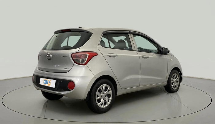 2017 Hyundai Grand i10 SPORTZ 1.2 KAPPA VTVT, Petrol, Manual, 50,757 km, Right Back Diagonal