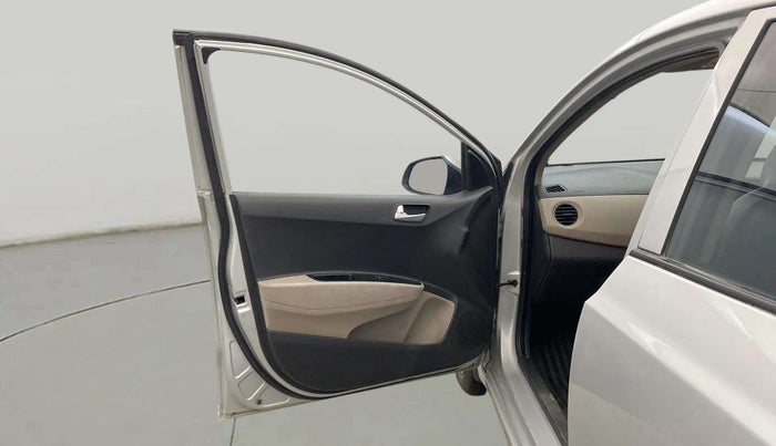 2017 Hyundai Grand i10 SPORTZ 1.2 KAPPA VTVT, Petrol, Manual, 50,757 km, LHS Front Door