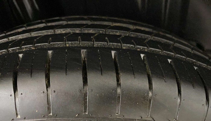 2023 Maruti Baleno SIGMA PETROL 1.2, Petrol, Manual, 5,218 km, Right Rear Tyre Tread