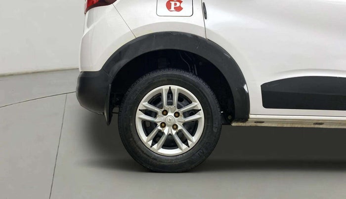 2021 Renault TRIBER RXT, Petrol, Manual, 38,094 km, Right Rear Wheel