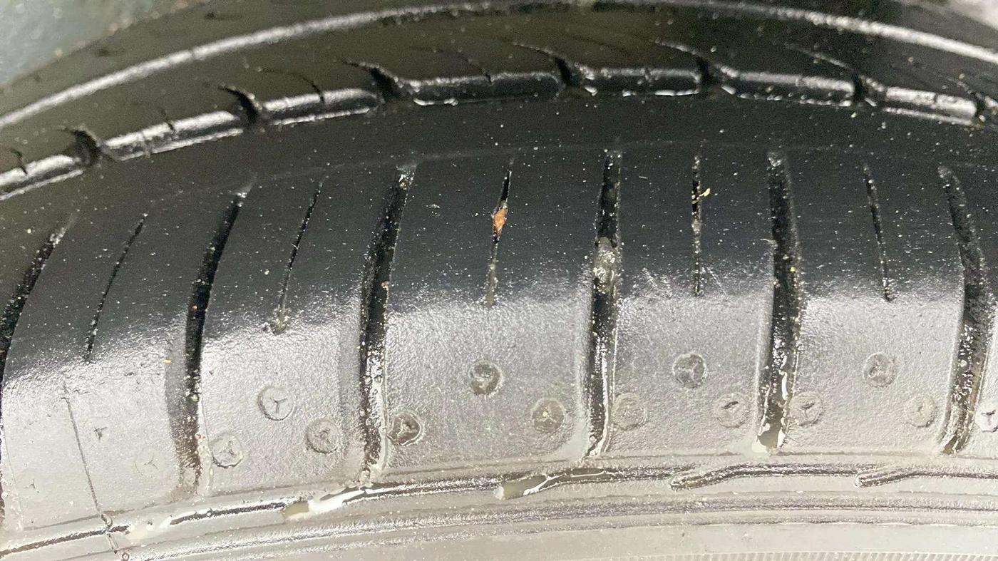 2019 Maruti IGNIS ZETA 1.2 AMT, Petrol, Automatic, 52,302 km, Left Rear Tyre Tread