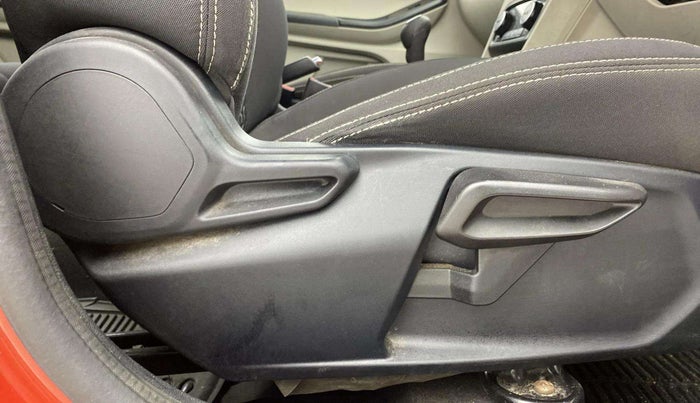 2022 Tata Tiago XZ PLUS PETROL, Petrol, Manual, 19,828 km, Driver Side Adjustment Panel