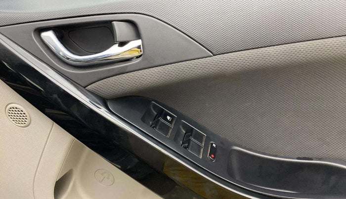 2019 Tata NEXON XZ PLUS PETROL, Petrol, Manual, 29,506 km, Driver Side Door Panels Control