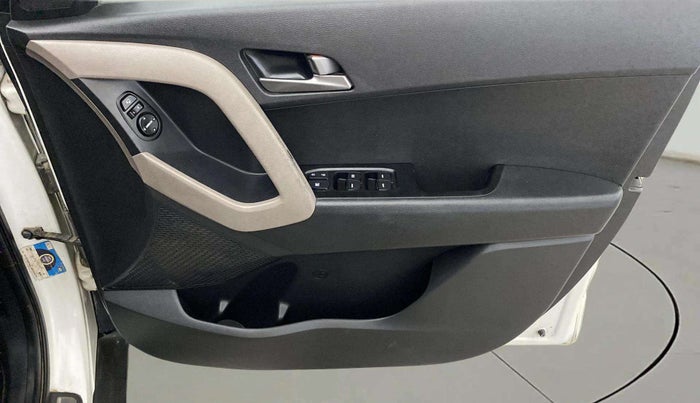 2016 Hyundai Creta SX PLUS 1.6 PETROL, Petrol, Manual, 57,280 km, Driver Side Door Panels Control