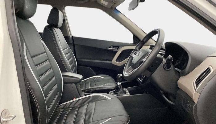 2016 Hyundai Creta SX PLUS 1.6 PETROL, Petrol, Manual, 57,280 km, Right Side Front Door Cabin