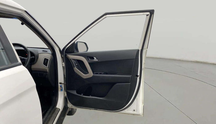 2016 Hyundai Creta SX PLUS 1.6 PETROL, Petrol, Manual, 57,280 km, RHS Front Door