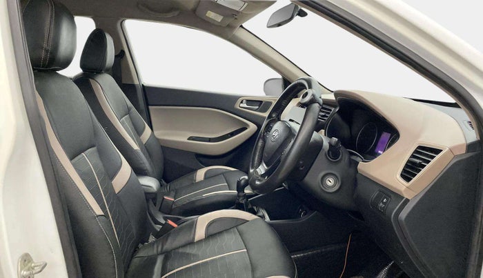 2020 Hyundai Elite i20 MAGNA PLUS 1.2, Petrol, Manual, 46,417 km, Right Side Front Door Cabin