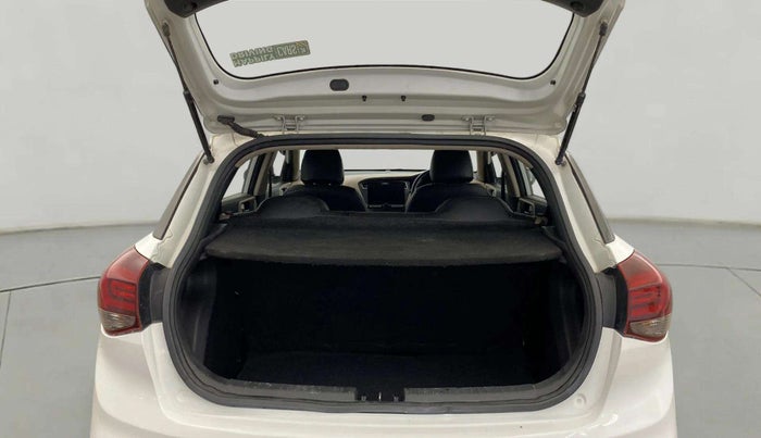 2020 Hyundai Elite i20 MAGNA PLUS 1.2, Petrol, Manual, 46,417 km, Boot Open Zoomed View