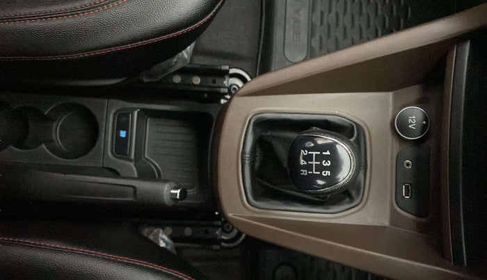 2018 Ford FREESTYLE TITANIUM 1.2 PETROL, Petrol, Manual, 37,247 km, Gear Lever
