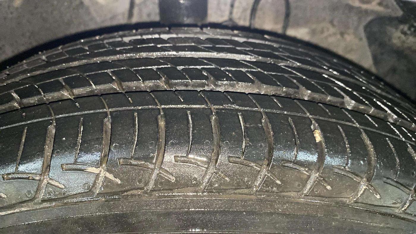 2014 Hyundai i20 MAGNA (O) 1.2, Petrol, Manual, 98,809 km, Right Front Tyre Tread