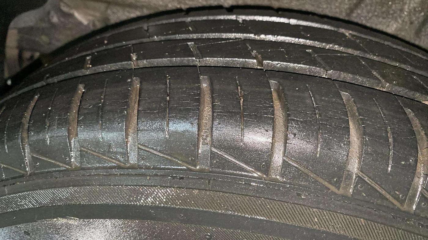 2014 Hyundai i20 MAGNA (O) 1.2, Petrol, Manual, 98,809 km, Right Rear Tyre Tread