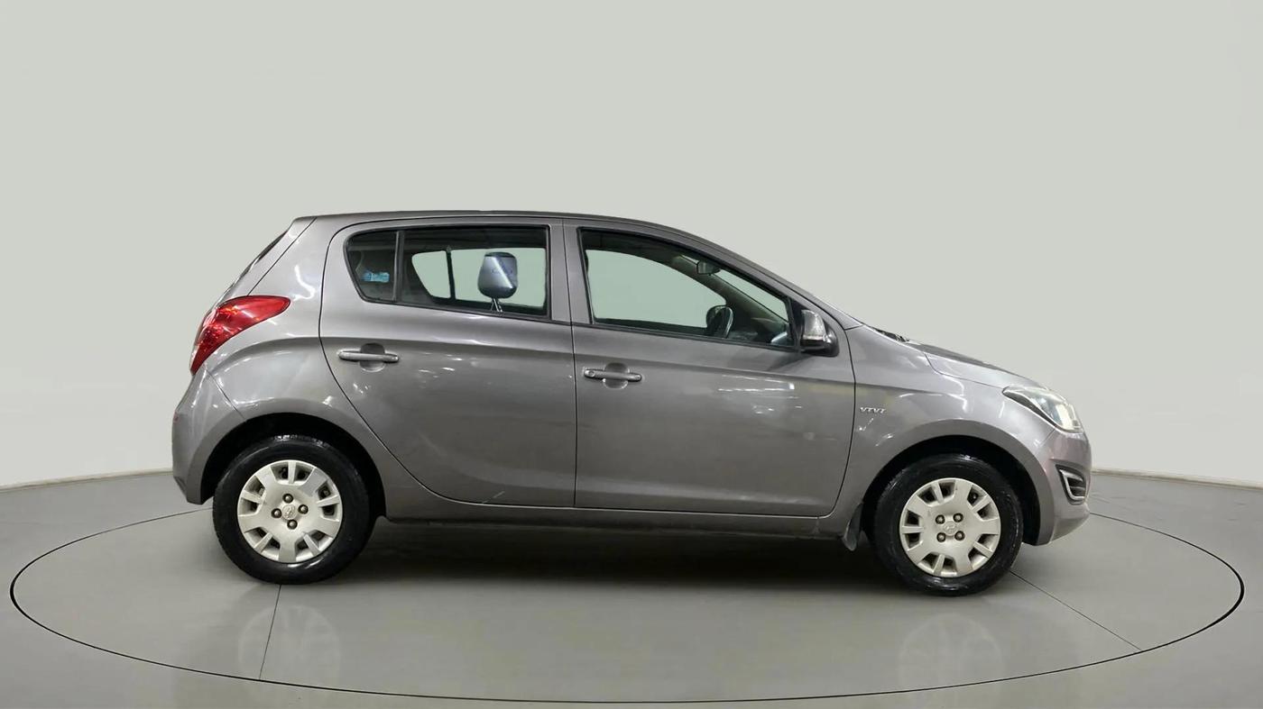 2014 Hyundai i20 MAGNA (O) 1.2, Petrol, Manual, 98,809 km, Right Side View