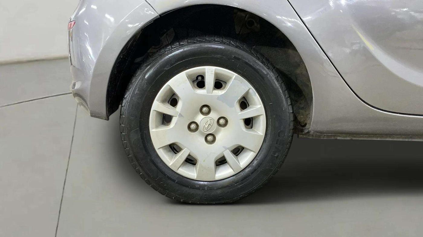 2014 Hyundai i20 MAGNA (O) 1.2, Petrol, Manual, 98,809 km, Right Rear Wheel