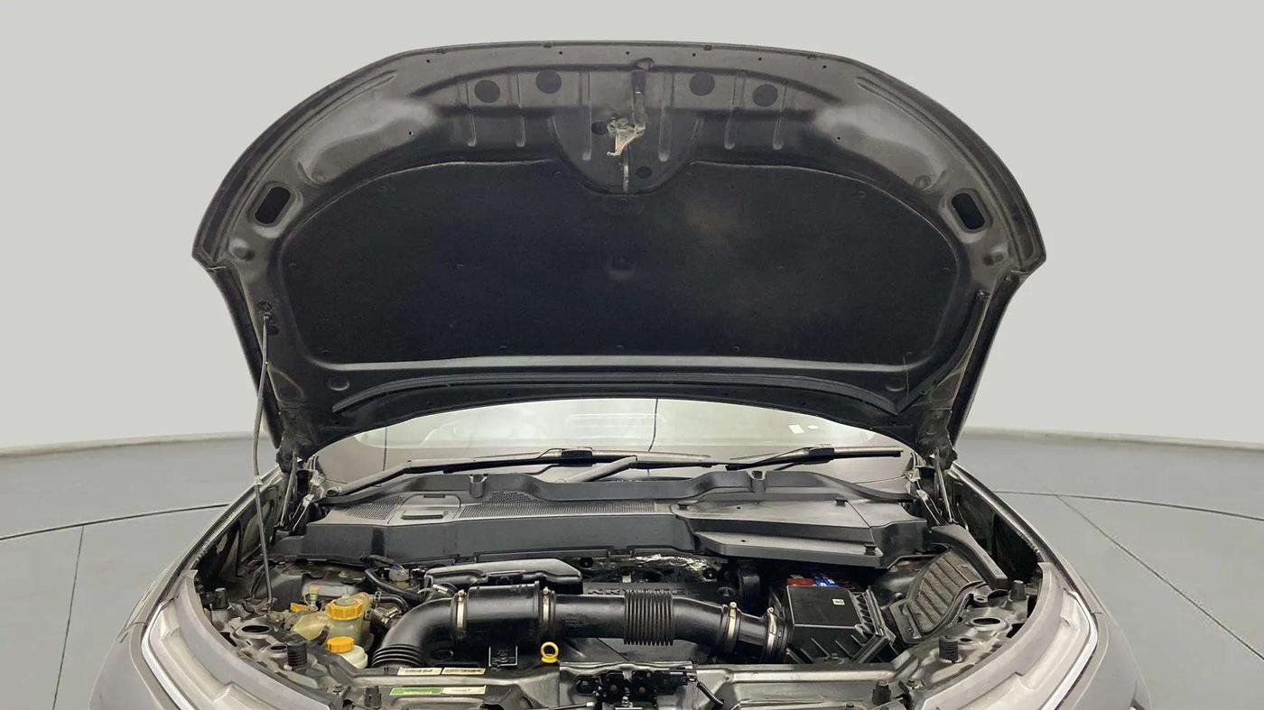 2022 Tata Safari XT PLUS, Diesel, Manual, 50,493 km, Open Bonet