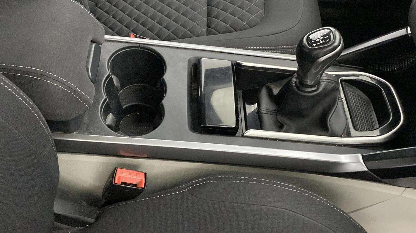 2022 Tata Safari XT PLUS, Diesel, Manual, 50,493 km, Gear Lever