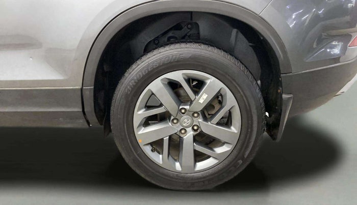 2022 Tata Safari XT PLUS, Diesel, Manual, 50,493 km, Left Rear Wheel