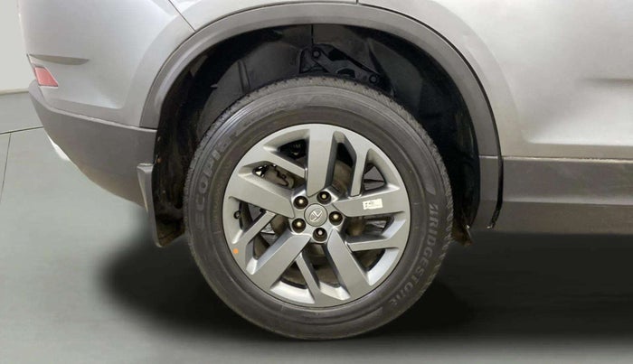 2022 Tata Safari XT PLUS, Diesel, Manual, 50,493 km, Right Rear Wheel