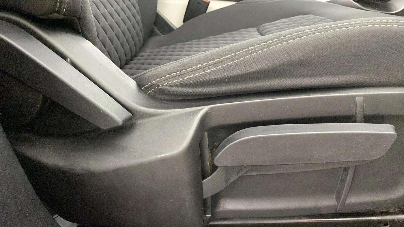 2022 Tata Safari XT PLUS, Diesel, Manual, 50,493 km, Driver Side Adjustment Panel