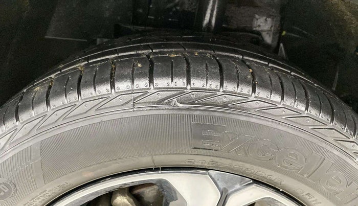 2022 Tata NEXON XZA PLUS (PREMIUM) KAZIRANGA PETROL, Petrol, Automatic, 21,043 km, Left Front Tyre Tread