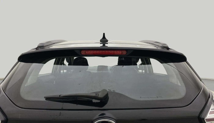 2022 Tata NEXON XZA PLUS (PREMIUM) KAZIRANGA PETROL, Petrol, Automatic, 21,043 km, Rear Windshield
