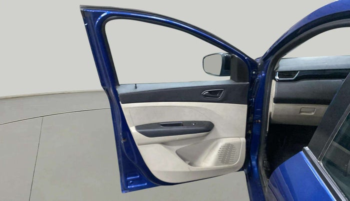 2022 Renault TRIBER RXT, Petrol, Manual, 15,890 km, LHS Front Door