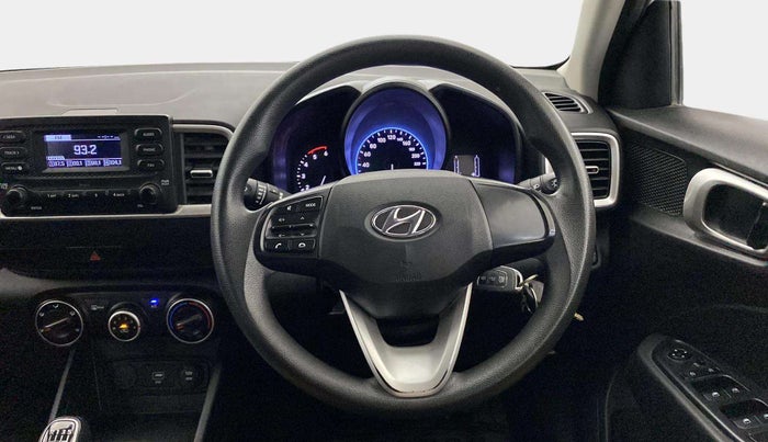 2021 Hyundai VENUE S 1.5 CRDI, Diesel, Manual, 46,756 km, Steering Wheel Close Up