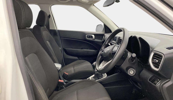 2021 Hyundai VENUE S 1.5 CRDI, Diesel, Manual, 46,756 km, Right Side Front Door Cabin