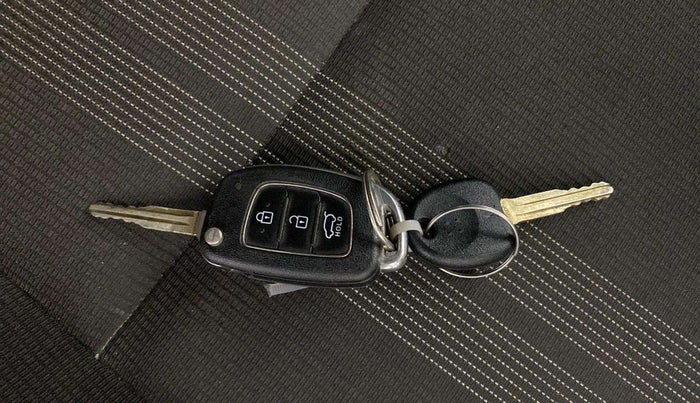 2021 Hyundai VENUE S 1.5 CRDI, Diesel, Manual, 46,756 km, Key Close Up