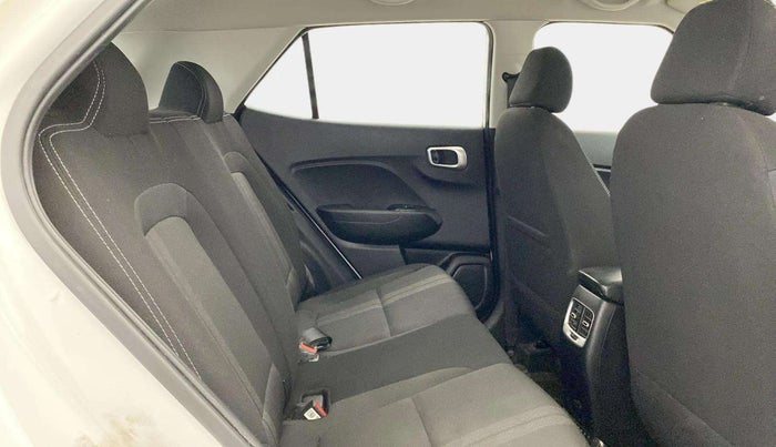 2021 Hyundai VENUE S 1.5 CRDI, Diesel, Manual, 46,756 km, Right Side Rear Door Cabin