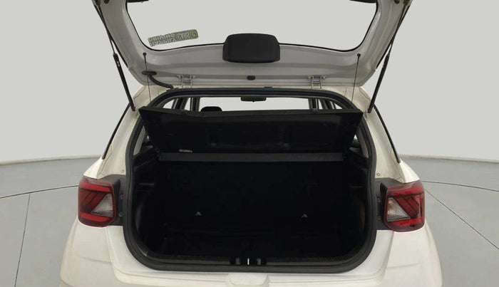2021 Hyundai VENUE S 1.5 CRDI, Diesel, Manual, 46,756 km, Boot Open Zoomed View
